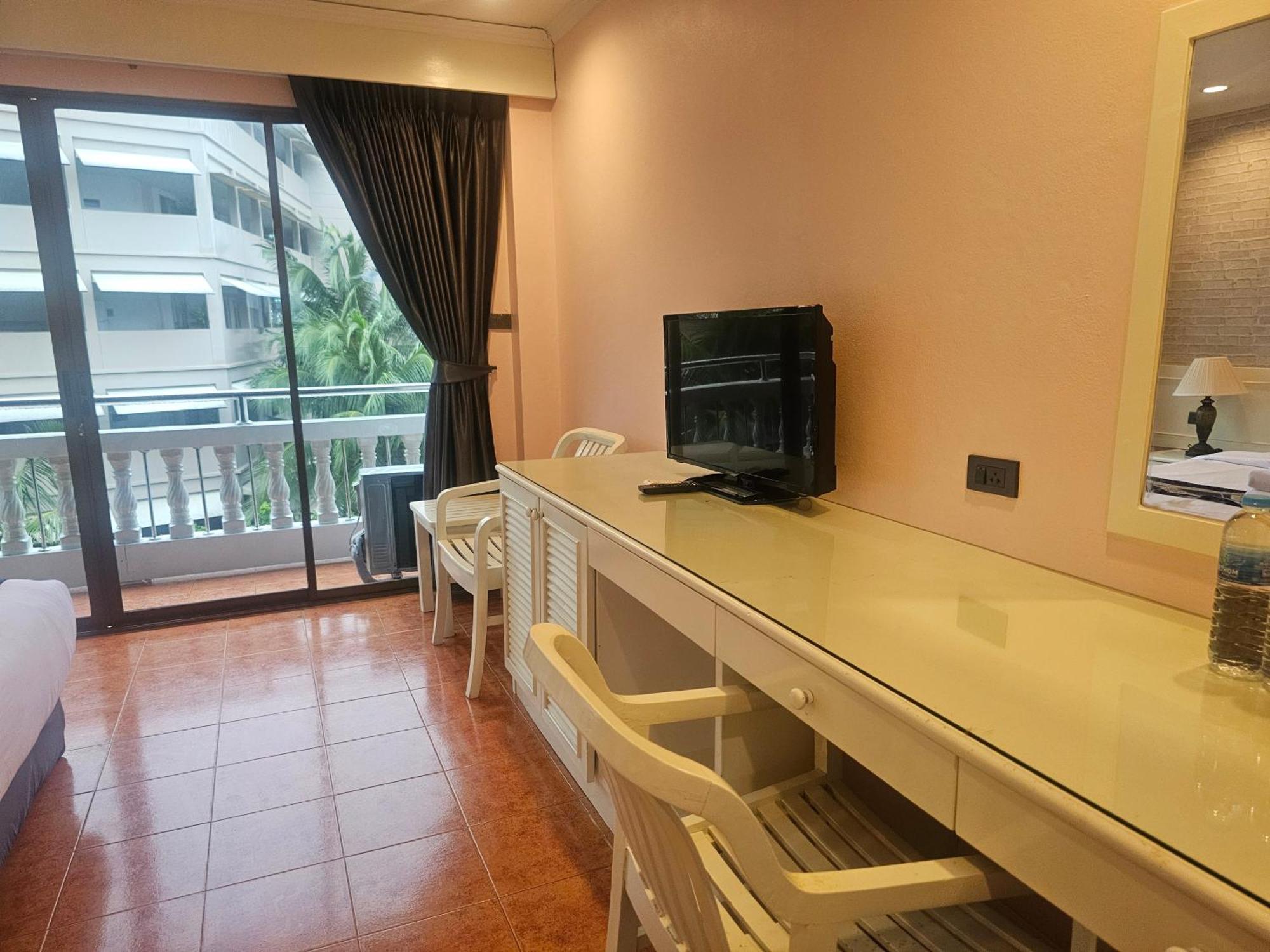 Patong Central Residence & Apartment Zewnętrze zdjęcie