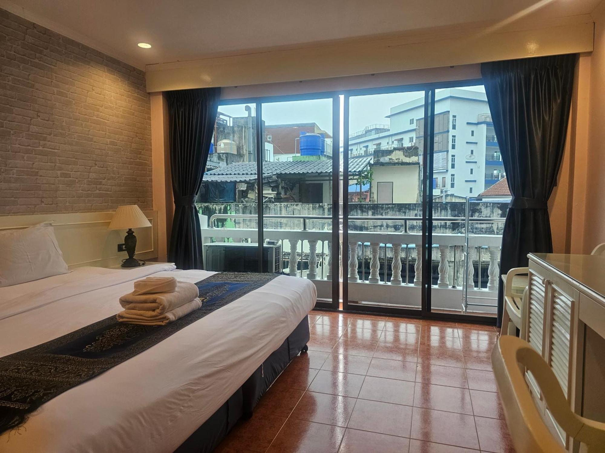 Patong Central Residence & Apartment Pokój zdjęcie