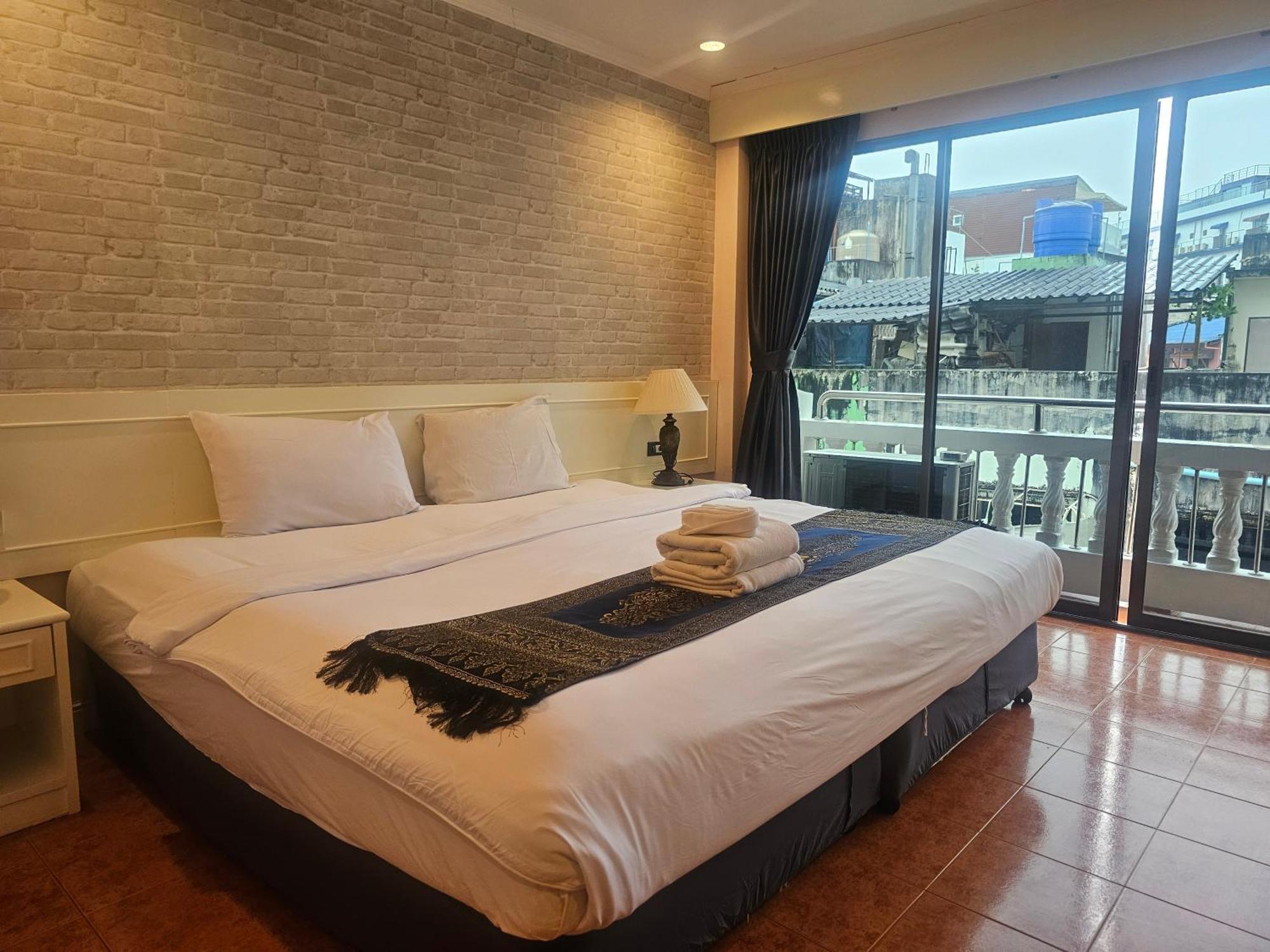 Patong Central Residence & Apartment Pokój zdjęcie