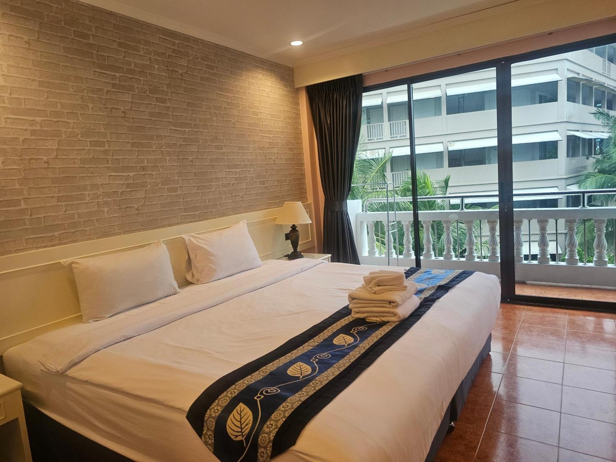 Patong Central Residence & Apartment Zewnętrze zdjęcie